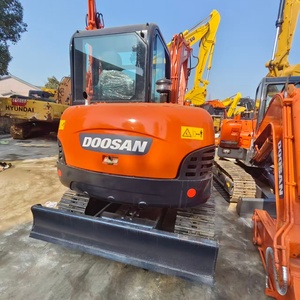 Excavadora Doosan DH60-7 de Segunda Mano en Buen Estado, 6 Toneladas, Cucharón de 0.2m, Bajo Precio, Máquina de Construcción con Motor - Product Image 1