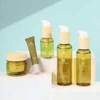 Ensemble de soins pour la peau à l'huile d'arbre à thé australien, cosmétiques de beauté en marque privée, traitement réparateur naturel et biologique à base de plantes, ensemble anti-acné