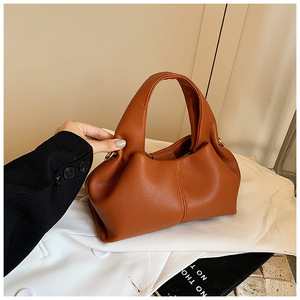 <span class=keywords><strong>Sac</strong></span> Fourre-Tout pour Dames Texture Décontractée en Cuir Souple Style Français Bandoulière Nuage <span class=keywords><strong>Sac</strong></span> à Main - Product Image 4