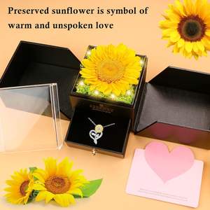 Boîte cadeau de fleurs éternelles AYOYO, cadeau de fête de la Qixi de qualité supérieure pour petite amie, boîte à bijoux à double porte, longue durée de vie 3-5 ans - Product Image 2