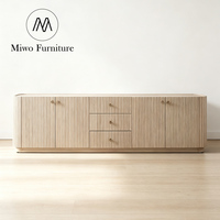 Meuble TV contemporain en bois massif, console multimédia moderne avec poignées en laiton, tiroirs et armoires de rangement, meuble TV pour salon