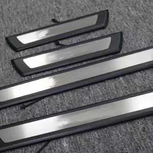 Tira Protectora de Umbral de Puerta de ABS - Duradera y de Fácil Instalación para Honda City 2016 - Product Image 1