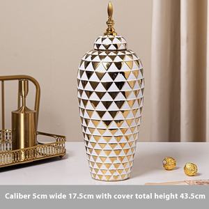 Jarrón de cerámica Simple de estilo nórdico, mesa de comedor decorativa de lujo de gama alta para sala de estar, tarro General alto, adorno para el hogar - Product Image 5