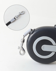 Hete Stijl Reflecterende Hondenriem Omwikkeld Met Zelfklevende Automatische Intrekbare Hondenketting Buitenbenodigdheden Hondenriem - Product Image 6