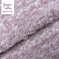 Nouveau tissu en dentelle de mousseline de soie brodée de fleurs 3D personnalisées pour robe de fille