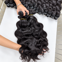 Cheveux Cambodgiens Bruts Ondulés Naturels en Lots – 100% Cheveux Humains Ondulés Naturels – Vente en Gros Direct Usine
