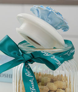 Tarro de almacenamiento de vidrio Tarro de dulces con tapa pintada de oro rosa de cerámica - Product Image 4