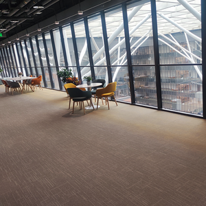 Tùy chỉnh chất lượng cao hiện đại sang trọng văn phòng Thảm gạch lát sàn 50x50 Nylon nhà thương mại sử dụng Non-Slip PET thân thiện - Product Image 2