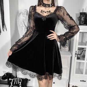 Vestido Gótico Negro de Terciopelo con Hombros Descubiertos Corte A Estética Aesthetic de Encaje con Espalda Descubierta y Manga Larga para Mujer Vestidos Elegantes y Sexys para Fiesta - Product Image 3