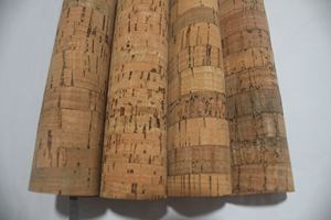 Revêtement mural moderne en liège au design géométrique Installation facile avec papier de base orange pour murs de villa - Product Image 2