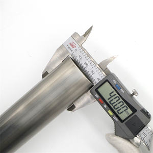 Tubo De Acero Inoxidable <span class=keywords><strong>AISI</strong></span> ASTM A554 <span class=keywords><strong>304</strong></span> Pulido Espejo De 6 Metros Con Forma Cuadrada <span class=keywords><strong>Y</strong></span> Acabado BA Grado De 300 Series ERW - Product Image 4