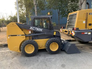 Nouvelle mini-chargeuse sur pneus Xc760K, capacité de 1,25 tonne, chargeuse compacte sur chenilles de 3,6 tonnes, avec godet et pompe, et fonction de rétrocaveuse - Product Image 2
