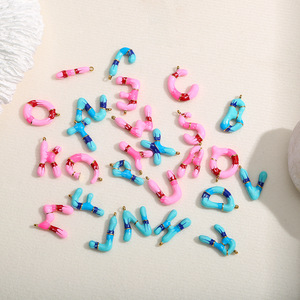 Letras de Caramelo A-Z |   Colgantes de Letras del Alfabeto en Acero Inoxidable con Baño de Oro PVD de 18K y Esmalte Fundido para Fabricación de Joyería DIY - Product Image 3
