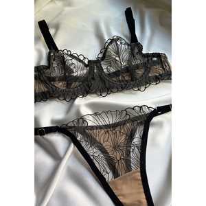 Conjunto de Lencería Sexy con Detalles de Encaje, Sujetador Acolchado sin Varillas de Seda Transpirable, Tanga/Braguita de Bikini, Tallas XL/XXL, Logotipo Bordado - Product Image 3