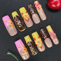 Hochwertige 10er-Packung handbemalte Soft-Gel-Press-on-Nägel, luxuriöse handgefertigte dicke Acryl-Press-on-Nägel, UV-gehärtete, geschnitzte künstliche Nägel