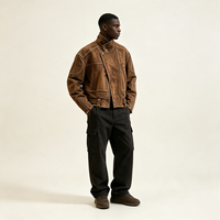 Jaket Kulit Distressed Model Moto Crop Pria dengan Ritsleting Asimetris, Kerah Tegak, Gaya Biker Retro, Mantel Jalanan