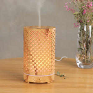 Wood Grain Aroma Diffuser 100ml Ultrasonic Humidifier With Led Light <b>For</b> <b>Home</b> Office Use - Product Image 4