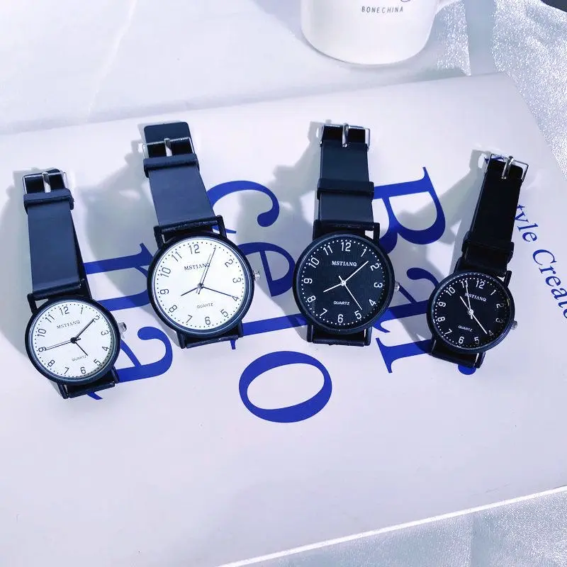 2022 Wholesale New Design Fashion Unisex Factory OEM Couple Simple Watch Minimalist Custom Logo Watch