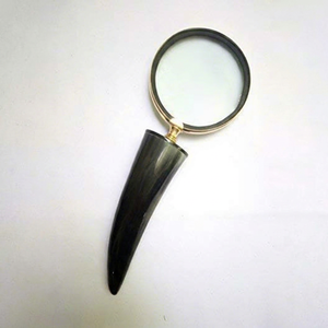 Lupa de Mano de Lujo Ecológica Hecha a Mano con Mango de Cuerno de Búfalo Negro Natural, Decorativa Vintage para Oficina y Escritorio - Product Image 1