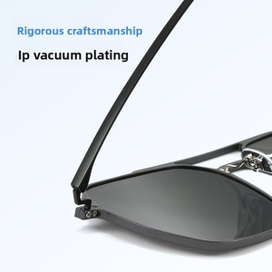 Lunettes <span class=keywords><strong>de</strong></span> <span class=keywords><strong>soleil</strong></span> ultra-légères en <span class=keywords><strong>aluminium</strong></span>, magnésium et titane pur, lunettes <span class=keywords><strong>de</strong></span> <span class=keywords><strong>soleil</strong></span> polarisées noires <span class=keywords><strong>haut</strong></span> <span class=keywords><strong>de</strong></span> <span class=keywords><strong>gamme</strong></span> résistantes aux UV pour l'extérieur - Product Image 4