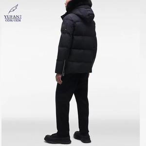 YuFan giacca trapuntata nera imbottita personalizzata <span class=keywords><strong>con</strong></span> <span class=keywords><strong>collo</strong></span> di <span class=keywords><strong>pelliccia</strong></span> piumini invernali da <span class=keywords><strong>uomo</strong></span> cappotti impermeabili antivento per <span class=keywords><strong>uomo</strong></span> - Product Image 2