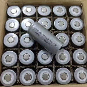 Kedatangan Baru Sel Silinder Lifepo4 3.2v 32700 6000mah Lithium Isi Ulang 32700 6000mah untuk Pembangkit Listrik Tenaga Surya - Product Image 1