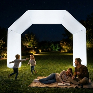Arco inflable hexagonal con iluminación LED y borde blanco que brilla en <span class=keywords><strong>la</strong></span> oscuridad para maratones nocturnos, eventos al aire libre y publicidad. - Product Image 1