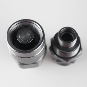 Vis interchangeable Voswinkel RK pour connecter des raccords hydrauliques rapides à face plane M24*1.5, 450 bars, connecteur rapide - Product Image 4