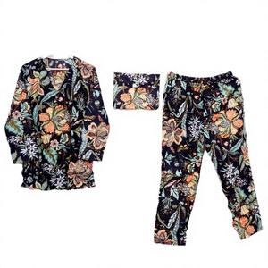 Ensemble de robes de nuit de qualité supérieure pour dames Pyjama à fleurs en coton doux avec taille élastique Confortable pour les demoiselles d'honneur d'été - Product Image 1