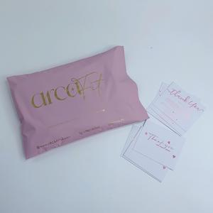 Sobres de Poliéster Mate Personalizados con Impresión Dorada - Bolsas de Envío con Marca para Cosméticos y Marcas de Boutique - Product Image 4