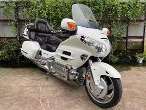 Motocicleta Honda de Segunda Mano para Viajes y Deportes, 1800cc de Cilindrada, Motor sin Escobillas, Velocidad de 80km/h, Hecha en Japón - Product Image 2