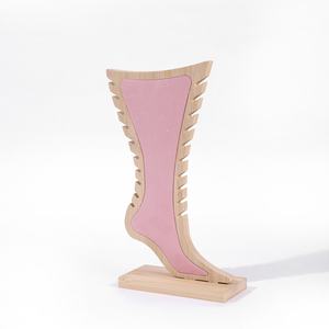 Estante de joyería Vertical de moda para tobillera, collar, pulsera, diseño de <span class=keywords><strong>pie</strong></span>, exhibición de almacenamiento de joyería de Bambú - Product Image 3