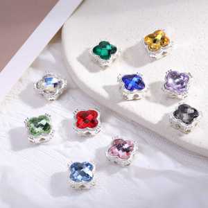 Dijes de Trébol de Cuatro Hojas con Cristales Brillantes para la Creación de Joyas, Colgantes de Trébol de la Suerte, Plateados, Libres de <span class=keywords><strong>Plomo</strong></span> y Níquel - Product Image 2