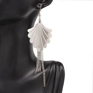 Pendientes de Borla con Forma de Hoja, Aleación de Zinc Dorada, Joyería para Fiestas, Pendientes de Moda para Mujer - Product Image 2