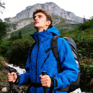 Manufacturer Custom <b>Waterproof</b> <b>Thin</b> Windproof Outdoor Hiking <b>Jackets</b> Nylon Zipper Windbreaker Hoodie Men - Product Image 1