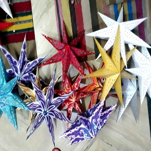 Venta al por Mayor de Linternas/Lámparas de Papel con Diseño Indio de Siete Puntas, 60 cm, Ecológicas, Hechas a Mano, Decoración Navideña - Product Image 1