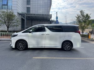 Le <span class=keywords><strong>prix</strong></span> d'exportation du <span class=keywords><strong>Toyota</strong></span> <span class=keywords><strong>Alphard</strong></span> hybride 2.5L Premium Edition Pearl White hybride <span class=keywords><strong>2021</strong></span> est relativement bas - Product Image 4
