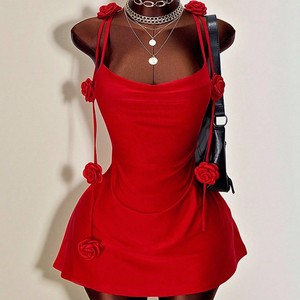 เดรสสั้นประดับดอกกุหลาบ 3 มิติสำหรับผู้หญิง ดีไซน์ไขว้หลัง ทรงเข้ารูป สำหรับงานปาร์ตี้ แฟชั่น - Product Image 1