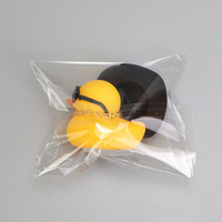 Mini canards en caoutchouc jaune pour enfants enfants voiture baignoire ornement avec lunettes de soleil anneau de bain Mini chapeau collier canard pour bébé douche
