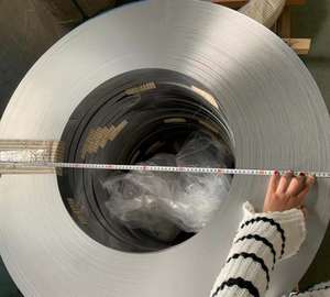 SUS304L รีดเย็น1/2ความแข็งสูงขอบแคบพื้นผิวสปริงสแตนเลสในม้วน - Product Image 5