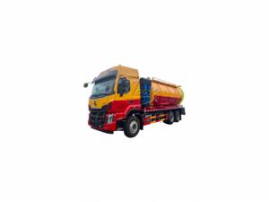 Camion aspirateur industriel Chenglong 6x4 de 22m³ avec réservoir séparé et moteur auxiliaire pour pompe à vide, idéal pour le dragage efficace des canalisations - Product Image 1