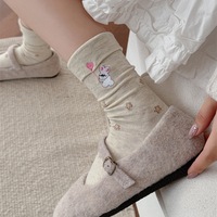 Chaussettes brodées mignonnes pour femmes avec des bords à volants, chaussettes mi-mollet pour femmes avec des motifs de lévriers et de papillons
