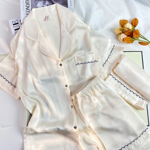 2024 estate Catman High-End <span class=keywords><strong>pigiama</strong></span> di seta di ghiaccio per le donne Satin traspirante con Logo sul petto imbottiture sulla scatola regalo anteriore per la mamma - Product Image 4