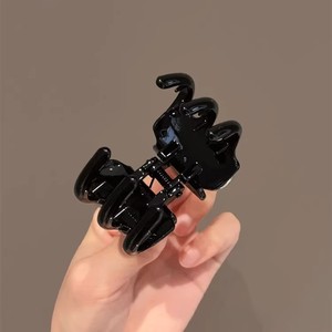 Nouvelle pince à cheveux requin haut de gamme au design de niche, petite, élégante et simple, pour l'arrière de la tête, avec perles - Product Image 4