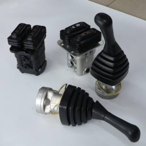 Nuovo stato manuale valvola pilota idraulica maniglia di comando per Kawasaki PV48K1371 <span class=keywords><strong>1372</strong></span> escavatore per impianti di produzione - Product Image 1