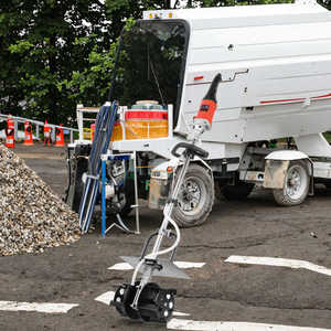 Malaxeur à béton portatif de haute qualité avec vitesse réglable, alimenté manuellement, doté d'un composant moteur central - Product Image 1