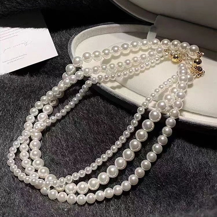 Ao Women's Elegant Design High-Grade Clavicle Chain Necklace White Magnetic Buckle Pearl Beads Inspired Celebrity Fashion
