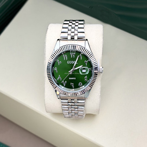 Montre pour homme en acier inoxydable, design de luxe, style business, étanche et avec logo personnalisé. - Product Image 5