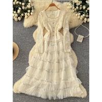 Robe longue élégante pour femmes WIWT, en dentelle blanche, à manches longues, style A, décontractée, avec patchwork de tulle à volants, pour les occasions spéciales et le quotidien.