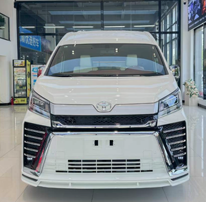 Aménagement intérieur de voiture : Amélioration de l'intérieur du fourgon utilitaire Toyota Hiace Commuter 2025 avec <span class=keywords><strong>table</strong></span> <span class=keywords><strong>pliante</strong></span> électrique - Product Image 3